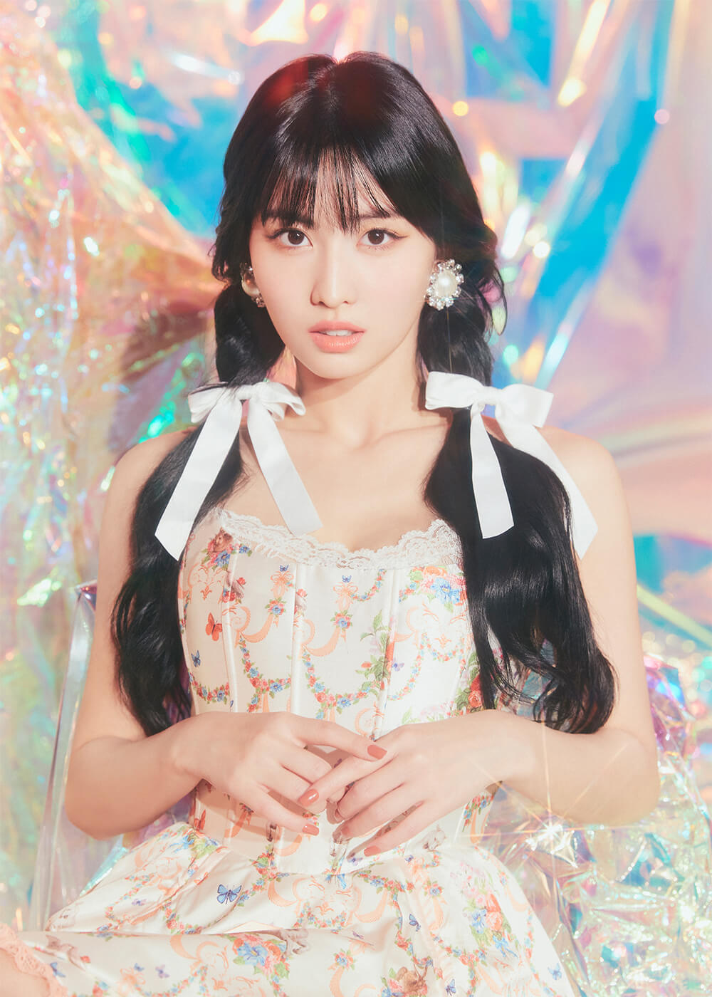 Momo de frente para la promoción de taste of love in love ver